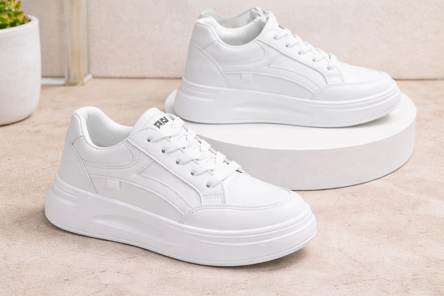 Women’s Classic White Sneakers – Minimal Casual Everyday Shoes